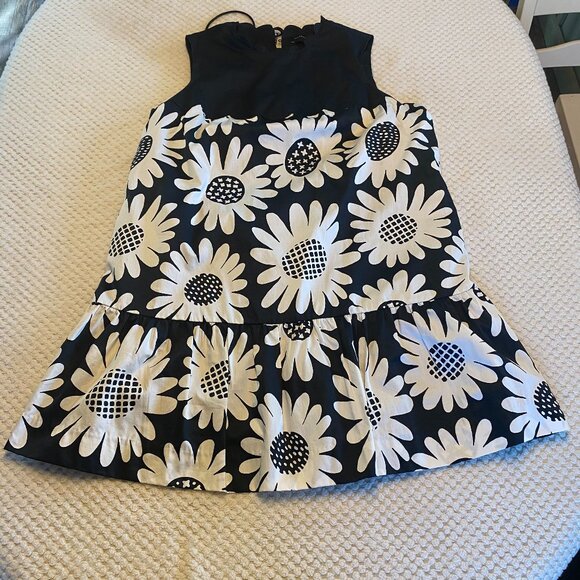 Victoria Beckham Daisy Floral Drop Waist Mini Dress Black White Size 1X - Picture 2 of 14
